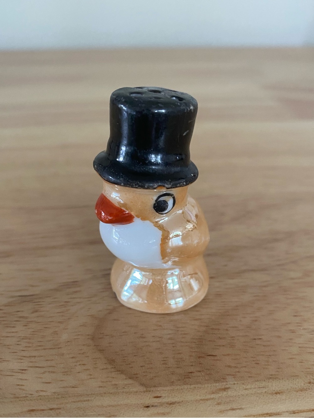 Lusterware Mini Bird Salt Pepper Shaker Black Top Hat Figurine Vintage Kitchen